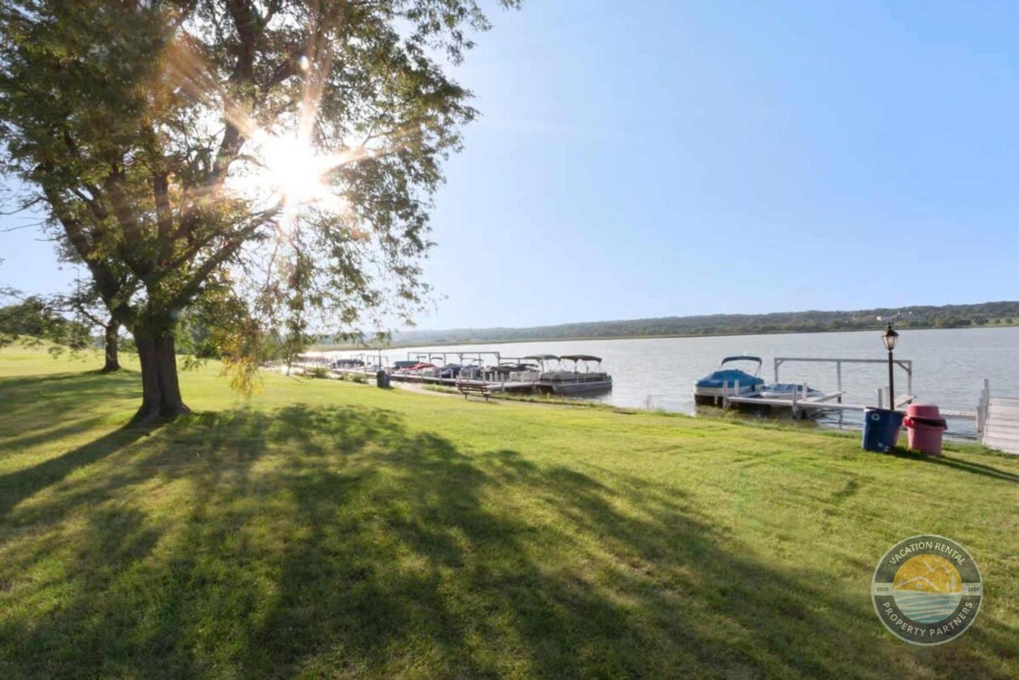 New Lake Como Condo With Lake Views Lake Geneva Esterno foto